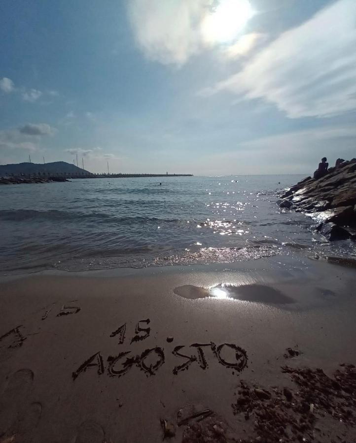 Appartamento Incantevole A 100Metri Dal Mare E Accanto Alla Pista Ciclabile Imperia Exteriör bild