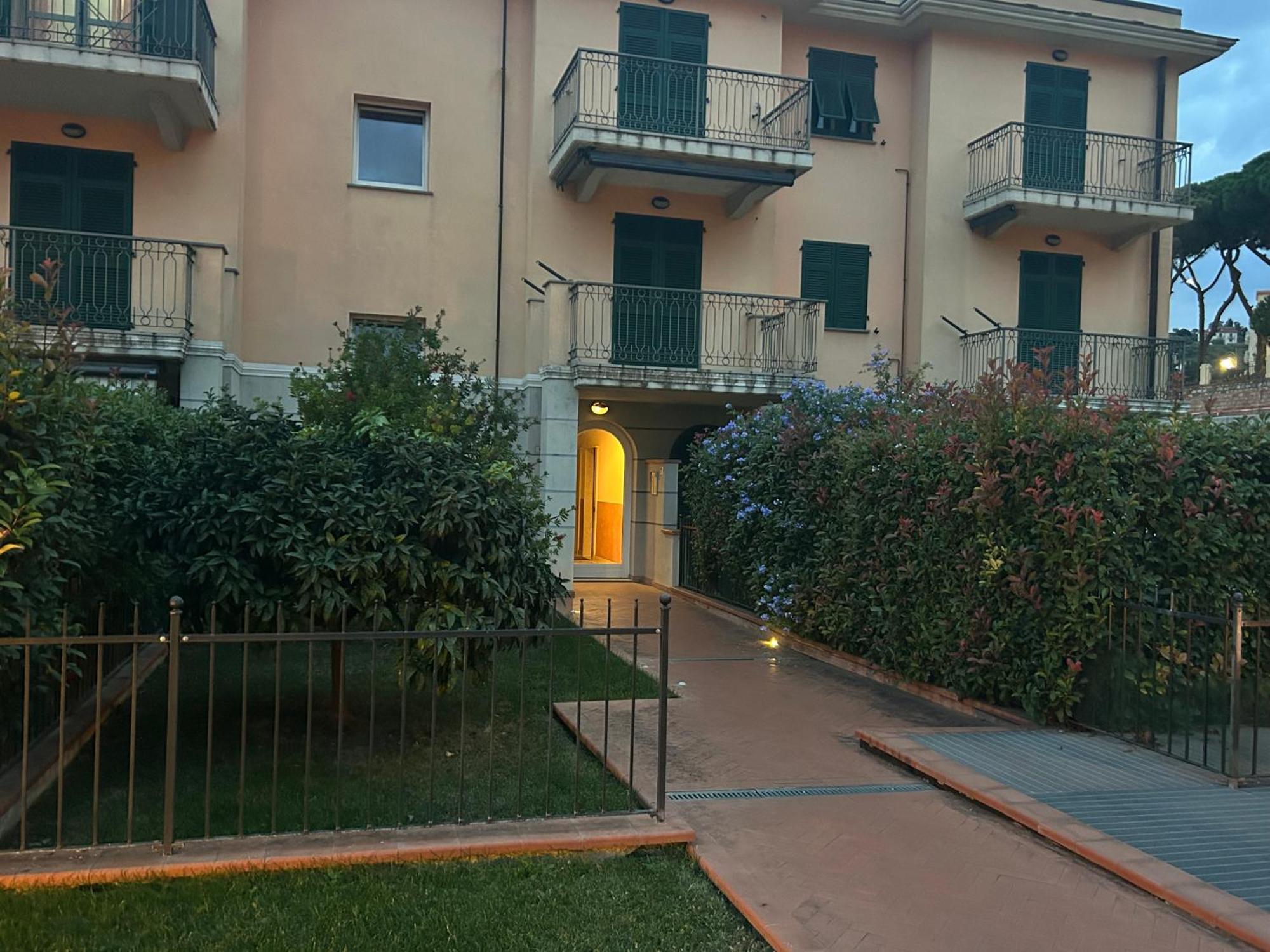Appartamento Incantevole A 100Metri Dal Mare E Accanto Alla Pista Ciclabile Imperia Exteriör bild