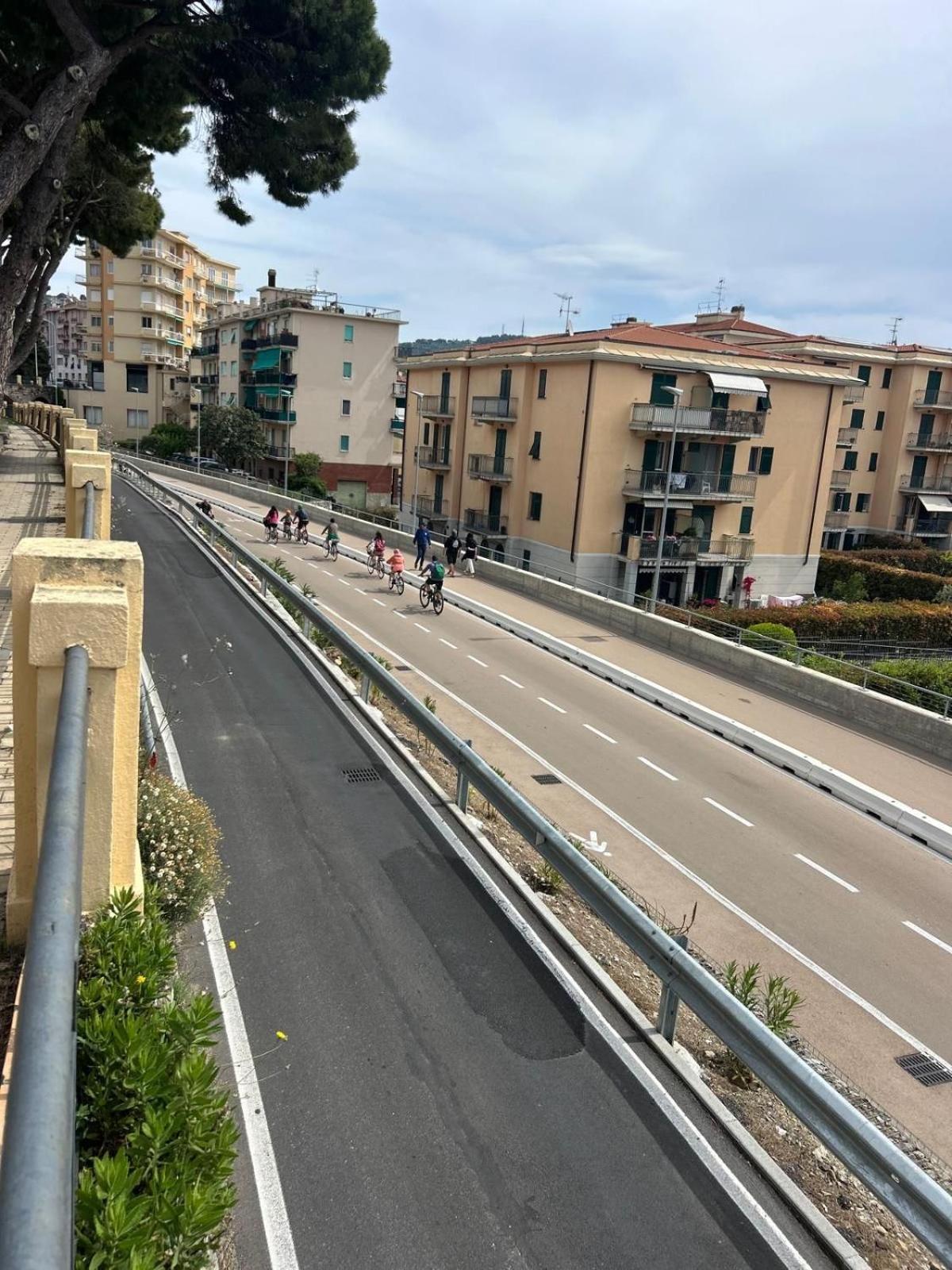 Appartamento Incantevole A 100Metri Dal Mare E Accanto Alla Pista Ciclabile Imperia Exteriör bild